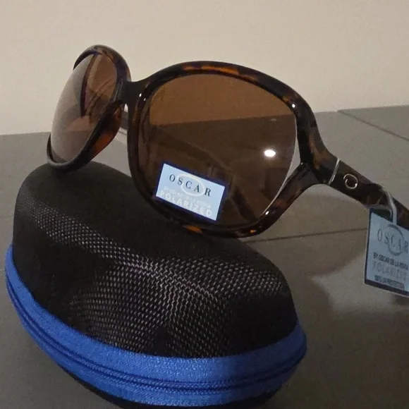 OSCAR by OSCAR DE LA RENTA NWT Tortoise Polarized Sunglasses $_12.JPG?set_id=880000500F main image 2